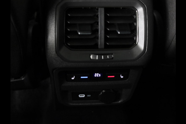 Volkswagen Tiguan Allspace 1.5 TSI Highline Business R 7p. | Automaat (DSG) | Panoramadak | 19 Inch | 360 Camera | Winterpakket | Trekhaak |