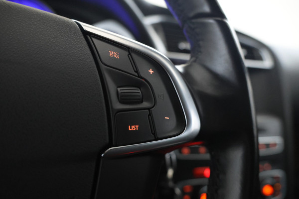 DS DS 4 Crossback 1.2 PureTech Connected Chic Navigatie, Climate, Cruise