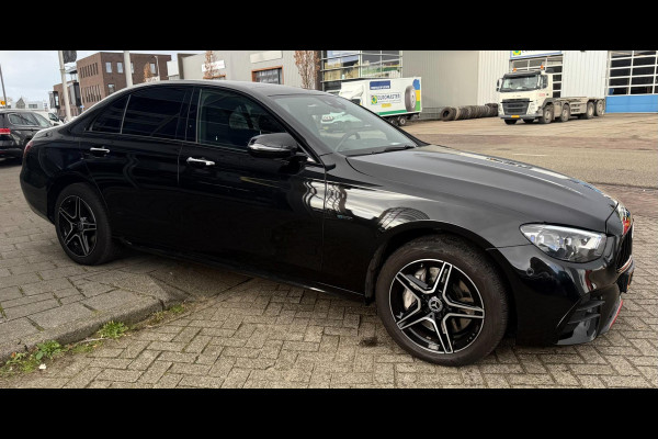 Mercedes-Benz E-Klasse 300 e 4MATIC AMG Line