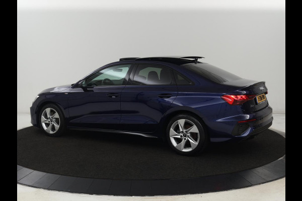 Audi A3 35 TFSI S edition | Panoramadak | Virtual Cockpit | Full LED | Carplay | Sportstoelen | Half leder | Navigatie | Climate control | Parkeerhulp | Bluetooth