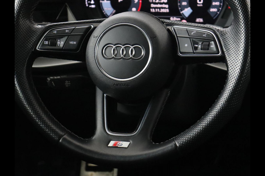 Audi A3 35 TFSI S edition | Panoramadak | Virtual Cockpit | Full LED | Carplay | Sportstoelen | Half leder | Navigatie | Climate control | Parkeerhulp | Bluetooth