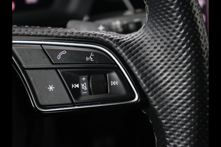 Audi A3 35 TFSI S edition | Panoramadak | Virtual Cockpit | Full LED | Carplay | Sportstoelen | Half leder | Navigatie | Climate control | Parkeerhulp | Bluetooth