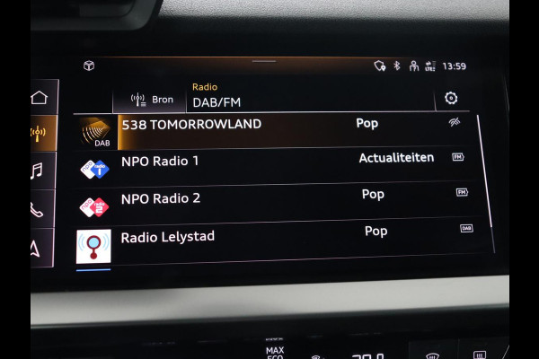 Audi A3 35 TFSI S edition | Panoramadak | Virtual Cockpit | Full LED | Carplay | Sportstoelen | Half leder | Navigatie | Climate control | Parkeerhulp | Bluetooth