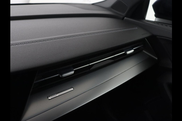 Audi A3 35 TFSI S edition | Panoramadak | Virtual Cockpit | Full LED | Carplay | Sportstoelen | Half leder | Navigatie | Climate control | Parkeerhulp | Bluetooth