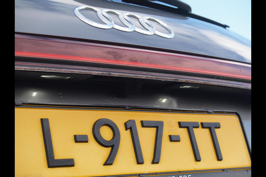 Audi Q4 e-tron 40 Launch edition 77 kWh | Camera | Waterpomp | | Trekhaak | Black Optic | NL-Auto |