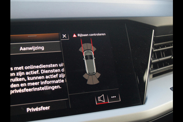 Audi Q4 e-tron 40 Launch edition 77 kWh | Camera | Waterpomp | | Trekhaak | Black Optic | NL-Auto |