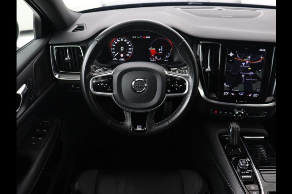 Volvo V60 2.0 T8 Recharge AWD R Design | Panoramadak | Trekhaak | Adaptive cruise | Stoelverwarming | Harman/Kardon | Camera | Carplay | Half leder | Navigatie | Full LED | PHEV | Plug In