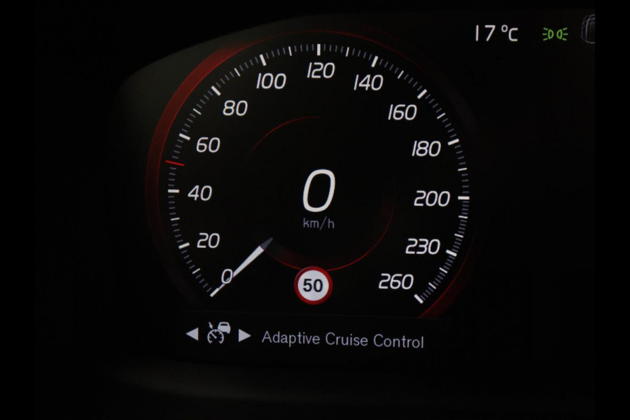 Volvo V60 2.0 T8 Recharge AWD R Design | Panoramadak | Trekhaak | Adaptive cruise | Stoelverwarming | Harman/Kardon | Camera | Carplay | Half leder | Navigatie | Full LED | PHEV | Plug In