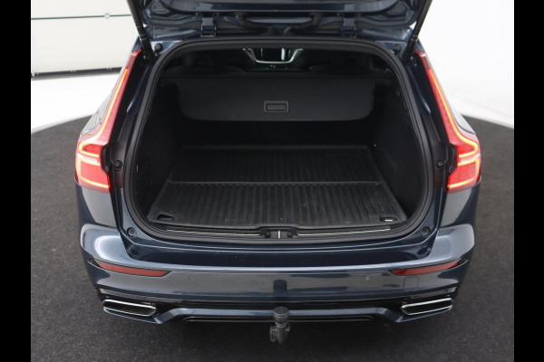 Volvo V60 2.0 T8 Recharge AWD R Design | Panoramadak | Trekhaak | Adaptive cruise | Stoelverwarming | Harman/Kardon | Camera | Carplay | Half leder | Navigatie | Full LED | PHEV | Plug In