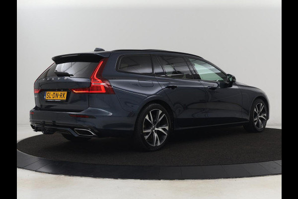 Volvo V60 2.0 T8 Recharge AWD R Design | Panoramadak | Trekhaak | Adaptive cruise | Stoelverwarming | Harman/Kardon | Camera | Carplay | Half leder | Navigatie | Full LED | PHEV | Plug In