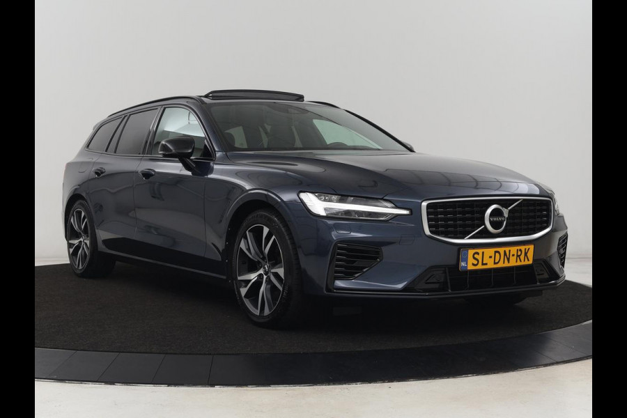 Volvo V60 2.0 T8 Recharge AWD R Design | Panoramadak | Trekhaak | Adaptive cruise | Stoelverwarming | Harman/Kardon | Camera | Carplay | Half leder | Navigatie | Full LED | PHEV | Plug In