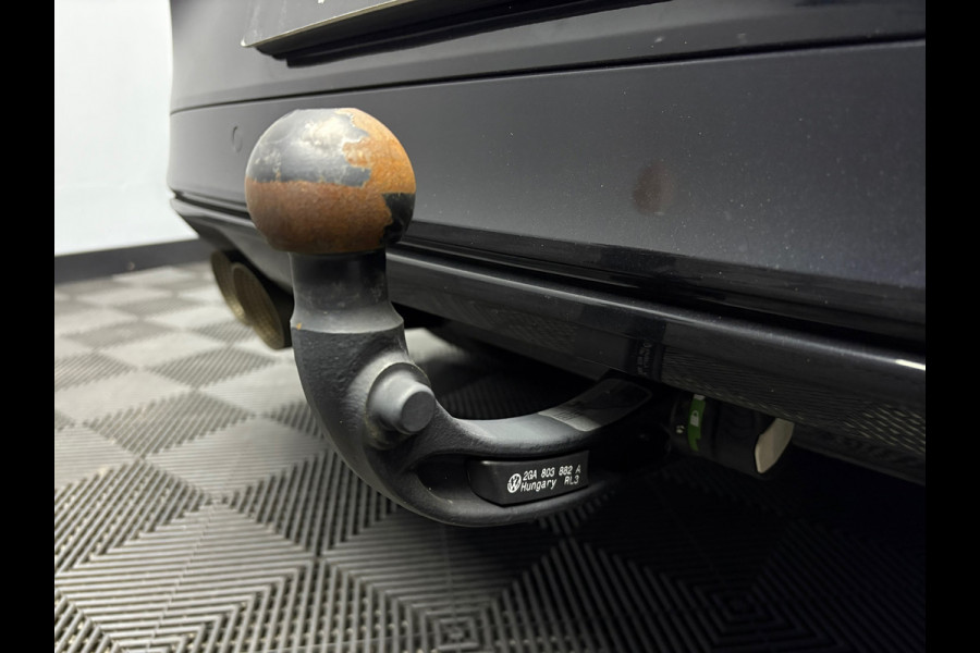 Volkswagen T-Roc R 2.0 TSI 4M Akra Leder Pano