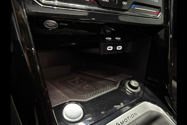 Volkswagen T-Roc R 2.0 TSI 4M Akra Leder Pano
