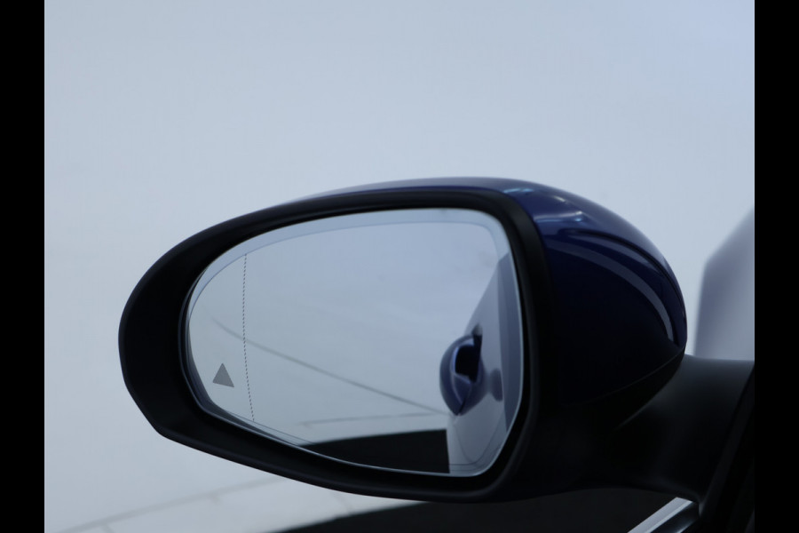 Mercedes-Benz C-Klasse Estate 300 e AMG Plug-In Hybride Edition AMG-Line | Panorama Schuif-Kanteldak | Alarm Klasse 3  |360° camera | Stuur en Stoelverwarming. Inclusief 24 maanden Mercedes-Benz Certified garantie voor Europa.