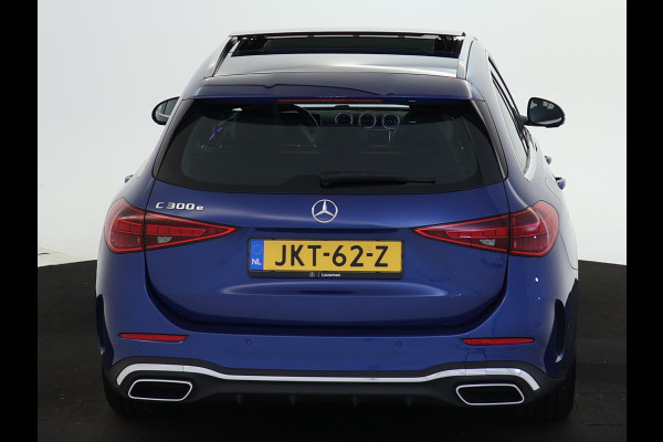 Mercedes-Benz C-Klasse Estate 300 e AMG Plug-In Hybride Edition AMG-Line | Panorama Schuif-Kanteldak | Alarm Klasse 3  |360° camera | Stuur en Stoelverwarming. Inclusief 24 maanden Mercedes-Benz Certified garantie voor Europa.