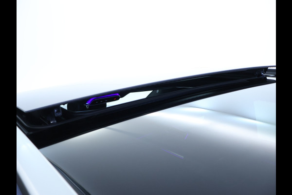 Mercedes-Benz C-Klasse Estate 300 e AMG Plug-In Hybride Edition AMG-Line | Panorama Schuif-Kanteldak | Alarm Klasse 3  |360° camera | Stuur en Stoelverwarming. Inclusief 24 maanden Mercedes-Benz Certified garantie voor Europa.