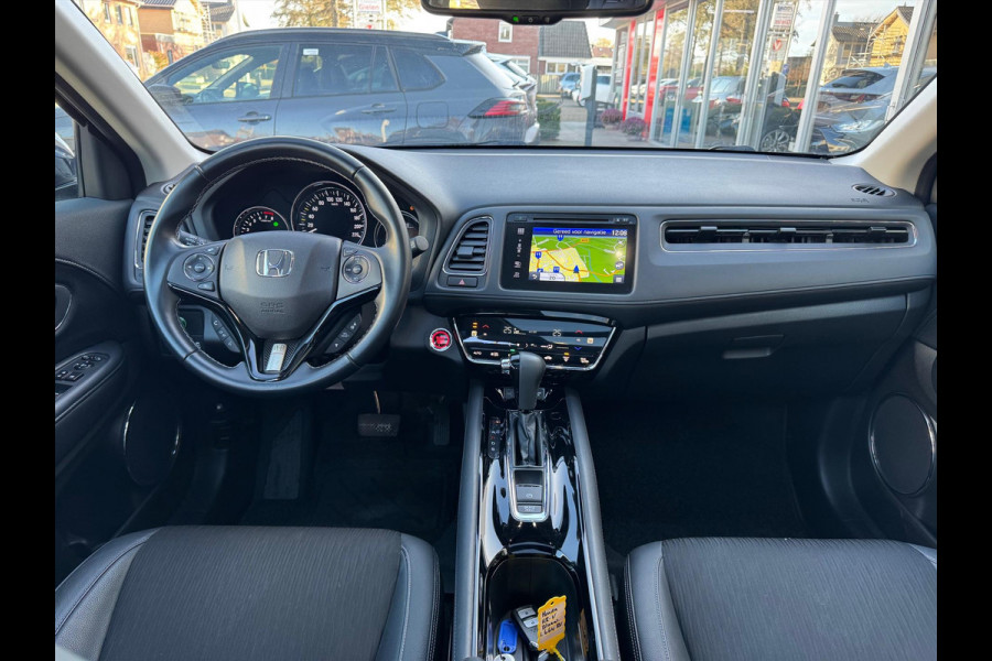 Honda HR-V 1.5 i-VTEC CVT Executive | Eerste eigenaar, Trekhaak, Panoramadak, LED, Stoelverwarming, DAB, Parkeersensoren