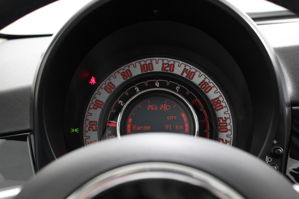 Fiat 500 1.2 Lounge | Lederen Bekleding | Navigatie | Panoramadak | Climate Control | Cruise control | DAB  Lichtmetalen Velgen