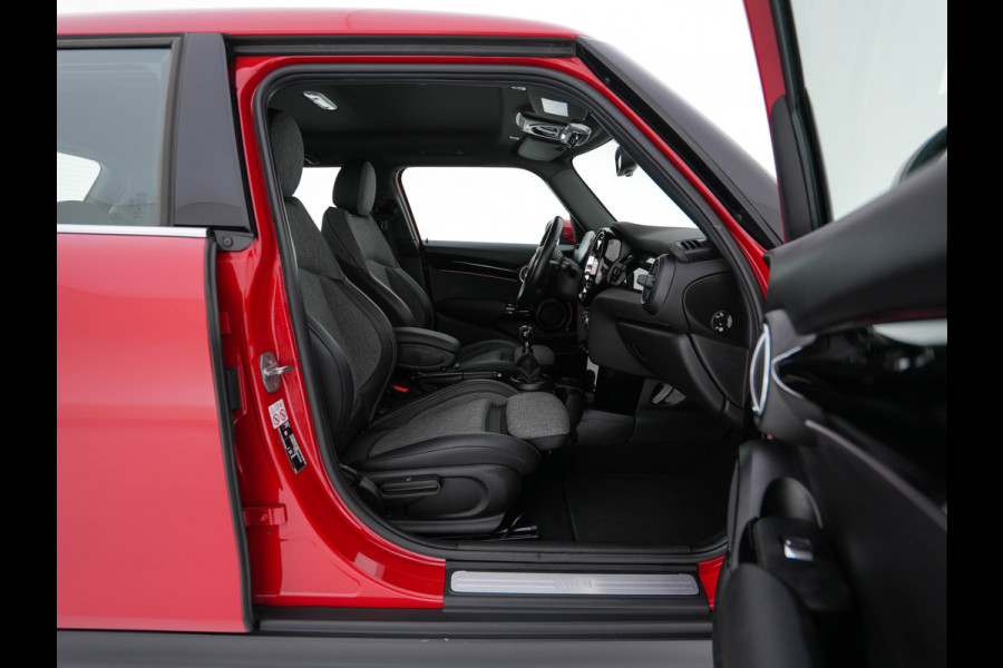 MINI Mini 1.5 Cooper Business Edition (INCL-BTW) *LEATHER-FABRIC | FULL-LED | DIGI-COCKPIT | SPORT-SEATS | AMBIENT-LIGHT | NAVI-FULLMAP | DAB+ | AIRCO | CRUISE | PDC | 16''ALU*