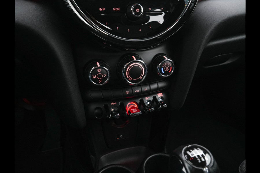 MINI Mini 1.5 Cooper Business Edition (INCL-BTW) *LEATHER-FABRIC | FULL-LED | DIGI-COCKPIT | SPORT-SEATS | AMBIENT-LIGHT | NAVI-FULLMAP | DAB+ | AIRCO | CRUISE | PDC | 16''ALU*