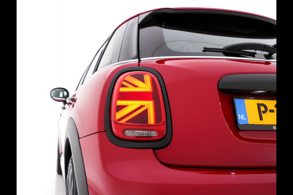 MINI Mini 1.5 Cooper Business Edition (INCL-BTW) *LEATHER-FABRIC | FULL-LED | DIGI-COCKPIT | SPORT-SEATS | AMBIENT-LIGHT | NAVI-FULLMAP | DAB+ | AIRCO | CRUISE | PDC | 16''ALU*