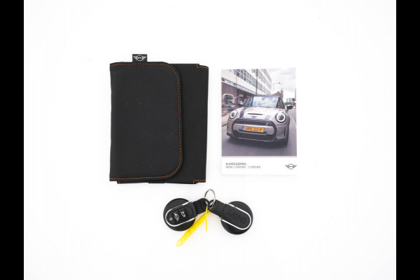 MINI Mini 1.5 Cooper Business Edition (INCL-BTW) *LEATHER-FABRIC | FULL-LED | DIGI-COCKPIT | SPORT-SEATS | AMBIENT-LIGHT | NAVI-FULLMAP | DAB+ | AIRCO | CRUISE | PDC | 16''ALU*