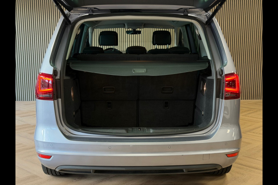 Seat Alhambra 1.4 TSI Style Business Intense 7P. CRUISE CONTROL CAMERA PARKEERSENSOREN VOOR EN ACHTER NAVI