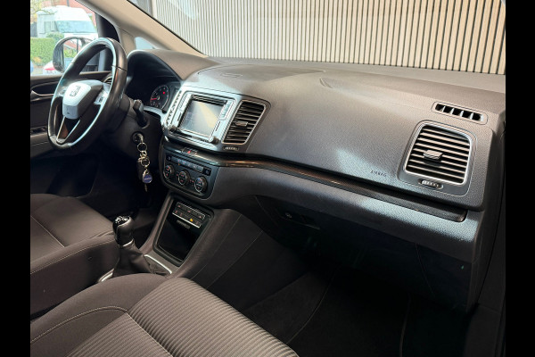 Seat Alhambra 1.4 TSI Style Business Intense 7P. CRUISE CONTROL CAMERA PARKEERSENSOREN VOOR EN ACHTER NAVI