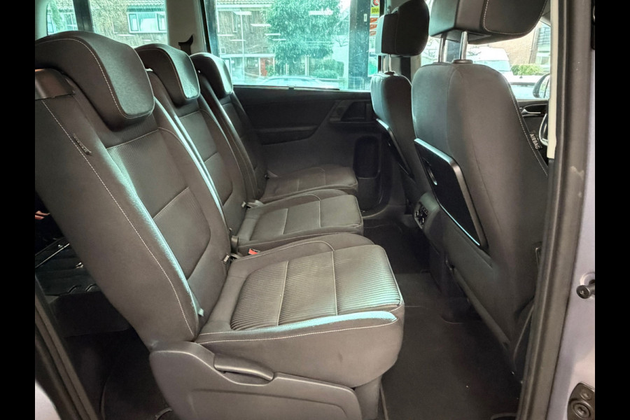 Seat Alhambra 1.4 TSI Style Business Intense 7P. CRUISE CONTROL CAMERA PARKEERSENSOREN VOOR EN ACHTER NAVI