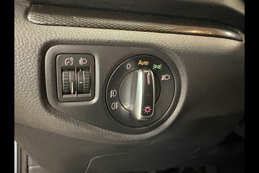 Seat Alhambra 1.4 TSI Style Business Intense 7P. CRUISE CONTROL CAMERA PARKEERSENSOREN VOOR EN ACHTER NAVI