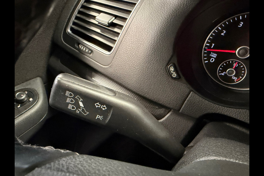 Seat Alhambra 1.4 TSI Style Business Intense 7P. CRUISE CONTROL CAMERA PARKEERSENSOREN VOOR EN ACHTER NAVI