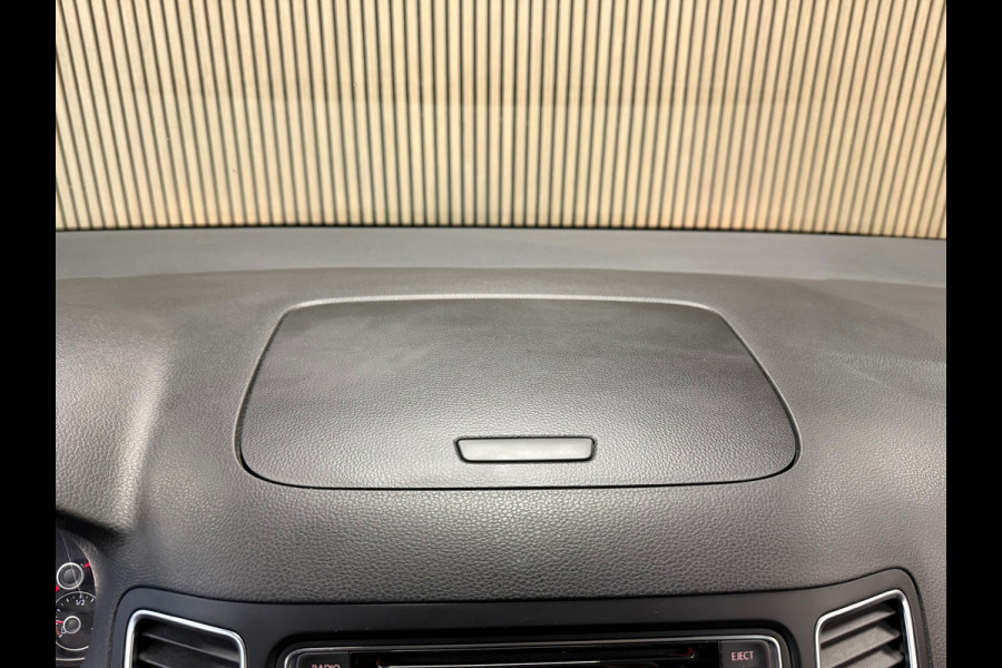 Seat Alhambra 1.4 TSI Style Business Intense 7P. CRUISE CONTROL CAMERA PARKEERSENSOREN VOOR EN ACHTER NAVI