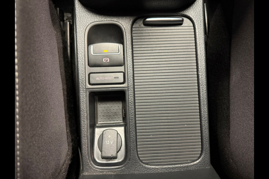 Seat Alhambra 1.4 TSI Style Business Intense 7P. CRUISE CONTROL CAMERA PARKEERSENSOREN VOOR EN ACHTER NAVI