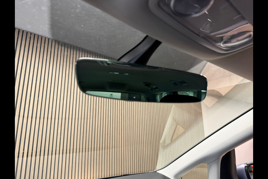 Seat Alhambra 1.4 TSI Style Business Intense 7P. CRUISE CONTROL CAMERA PARKEERSENSOREN VOOR EN ACHTER NAVI