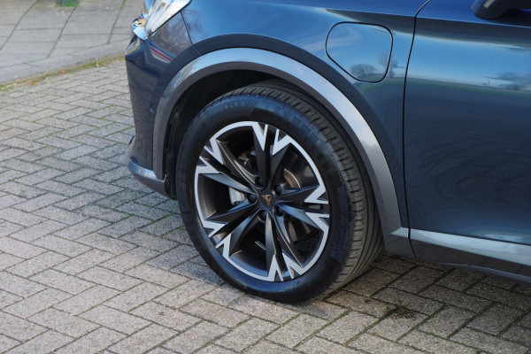 CUPRA Formentor 1.4 TSI e-Hybrid 204 PK Essential PHEV, Camera, LED, Stuurverwarming, Carplay