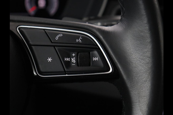 Audi A4 35 TFSI Business Edition | Stoelverwarming | Virtual Cockpit | Carplay | Full LED | DAB | Climate control | Parkeerhulp | Cruise control | Bluetooth