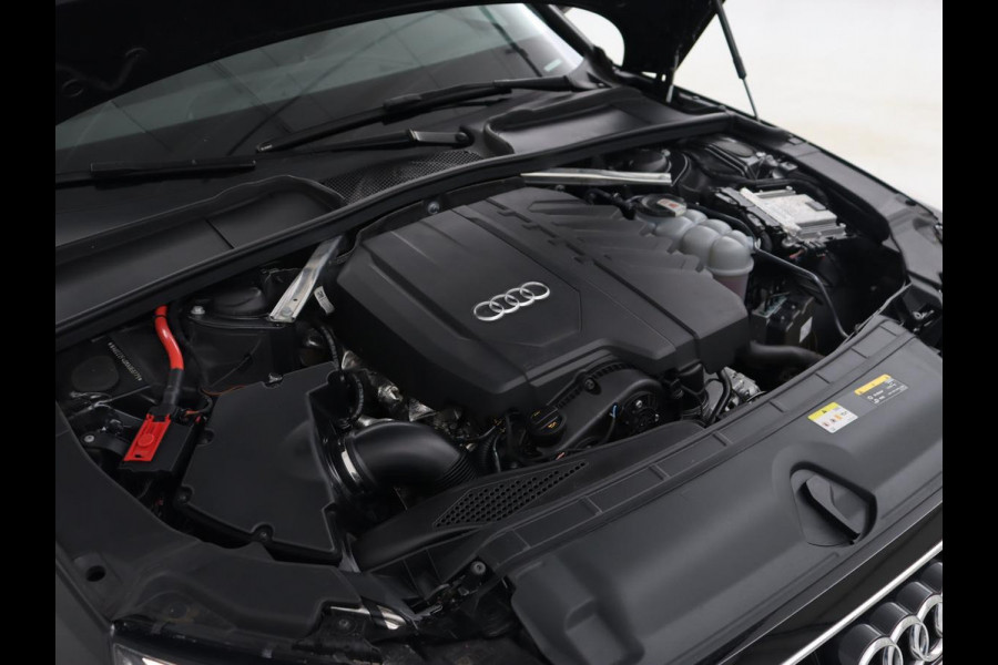 Audi A4 35 TFSI Business Edition | Stoelverwarming | Virtual Cockpit | Carplay | Full LED | DAB | Climate control | Parkeerhulp | Cruise control | Bluetooth