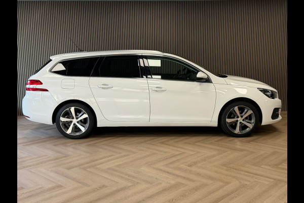 Peugeot 308 SW 1.2 PureTech Allure AUT. PANO TREKHAAK NAVI PARKEERSENSOREN VOOR EN ACHTER CRUISE CONTROL LANE ASSIST