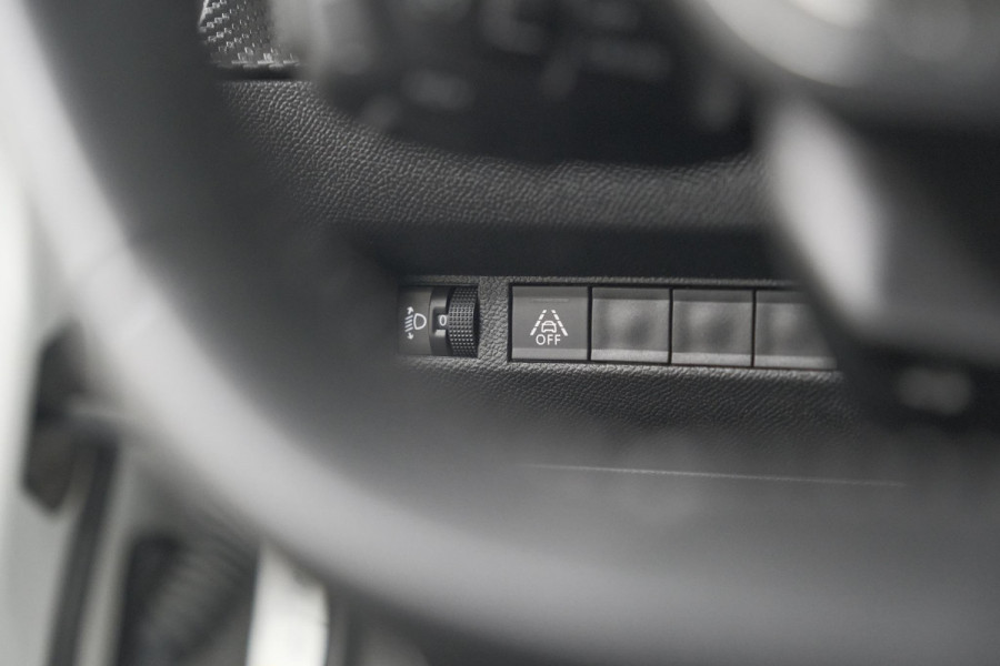 Peugeot 2008 PureTech 130 Allure | Camera | Adaptieve Cruise Control | Stoelverwarming