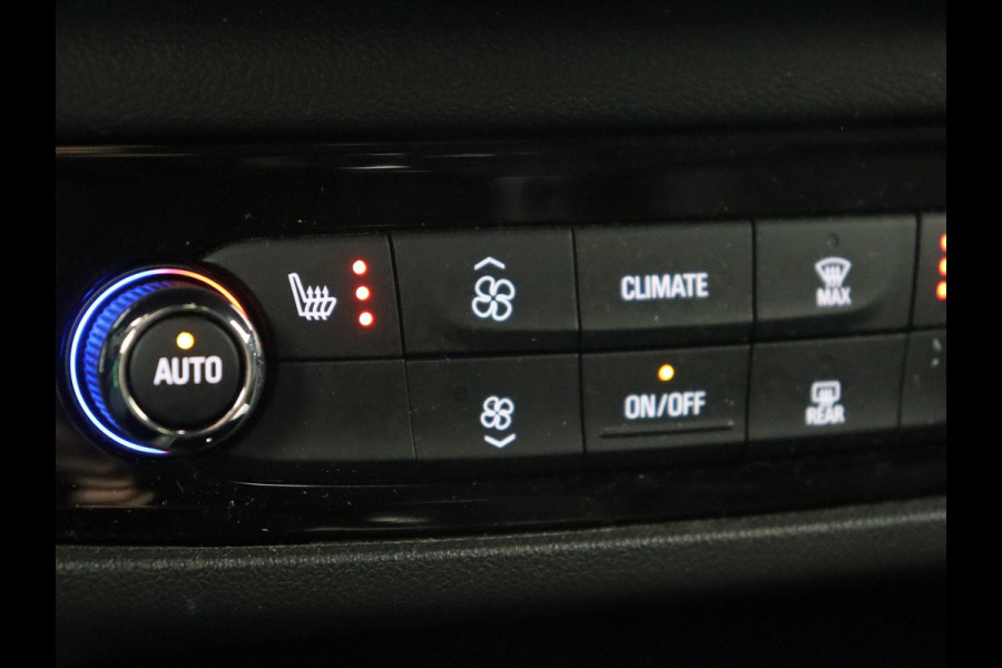 Opel Insignia 2.0 Turbo Elegance | Stoelverwarming | Carplay | Matrix LED | Navigatie | Stuurverwarming | Half leder | Parkeerhulp | Climate control | Cruise control