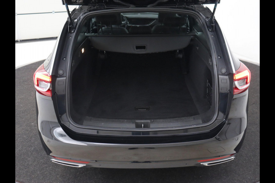 Opel Insignia 2.0 Turbo Elegance | Stoelverwarming | Carplay | Matrix LED | Navigatie | Stuurverwarming | Half leder | Parkeerhulp | Climate control | Cruise control