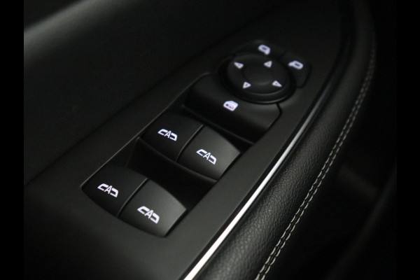 Opel Insignia 2.0 Turbo Elegance | Stoelverwarming | Carplay | Matrix LED | Navigatie | Stuurverwarming | Half leder | Parkeerhulp | Climate control | Cruise control
