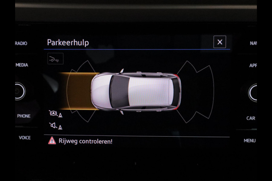 Volkswagen Polo 1.0 TSI R-Line Pano-dak| Navi| 17'LM-velgen| digital display