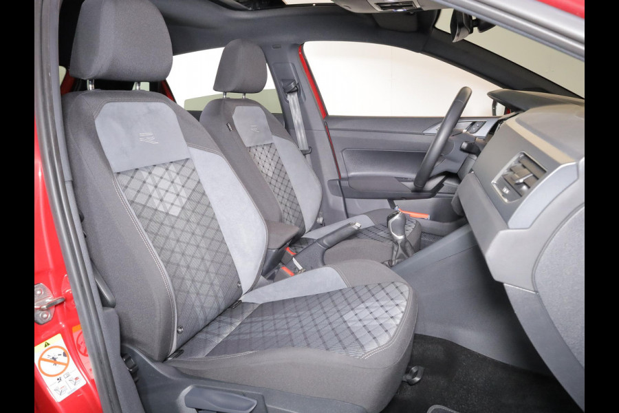 Volkswagen Polo 1.0 TSI R-Line Pano-dak| Navi| 17'LM-velgen| digital display