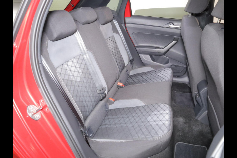 Volkswagen Polo 1.0 TSI R-Line Pano-dak| Navi| 17'LM-velgen| digital display