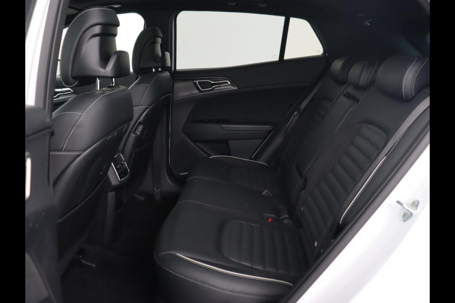 Kia Sportage 1.6 T-GDI Plug-in Hybrid AWD GT-PlusLine | Panoramadak | Stoelventilatie | 360 Camera | Adaptive cruise | Leder/Alcantara | Carplay | Memory | Digital Cockpit | Keyless | PHEV