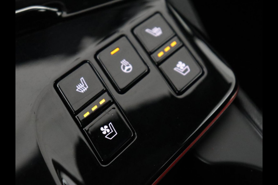 Kia Sportage 1.6 T-GDI Plug-in Hybrid AWD GT-PlusLine | Panoramadak | Stoelventilatie | 360 Camera | Adaptive cruise | Leder/Alcantara | Carplay | Memory | Digital Cockpit | Keyless | PHEV