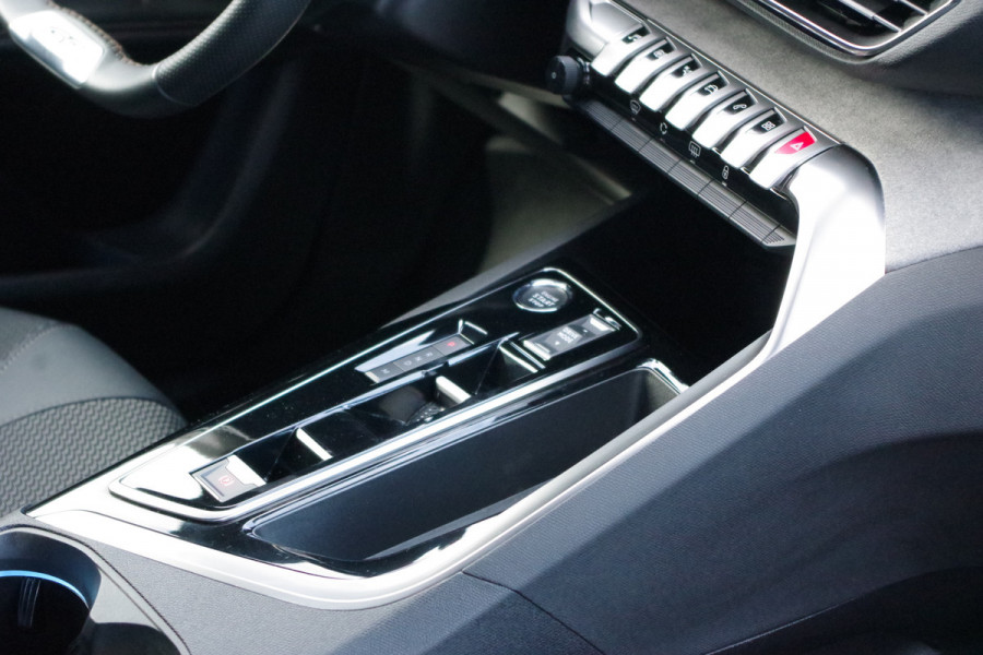 Peugeot 3008 1.2 PureTech 130 PK Automaat GT, LED, Camera, Carplay