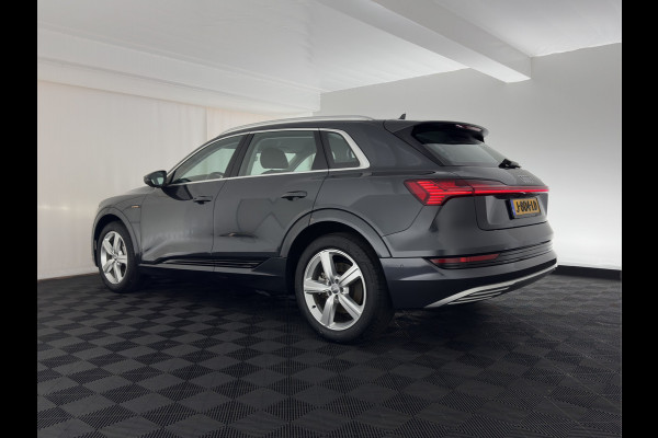 Audi e-tron 50 Quattro *ELECTRO-MOTOR AUDIBLE* Launch edition 71 kWh [ 3-Fase ] {SOH-100%} (INCL-BTW) Aut. *FULL-LED | DIGI-COCKPIT | NAVI-FULLMAP | HEATED-COMFORTSEATS | KEYLESS | AUDI-SOUND | SHIFT-PADDLES | ECC | PDC | CRUISE | 20''ALU*