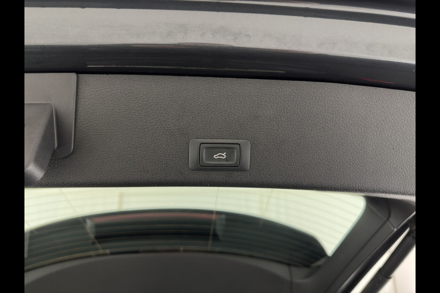 Audi e-tron 50 Quattro *ELECTRO-MOTOR AUDIBLE* Launch edition 71 kWh [ 3-Fase ] {SOH-100%} (INCL-BTW) Aut. *FULL-LED | DIGI-COCKPIT | NAVI-FULLMAP | HEATED-COMFORTSEATS | KEYLESS | AUDI-SOUND | SHIFT-PADDLES | ECC | PDC | CRUISE | 20''ALU*